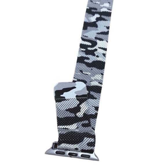 Camouflage Metal Magnetic Apple Watch Band 38mm - Picture 3 of 3